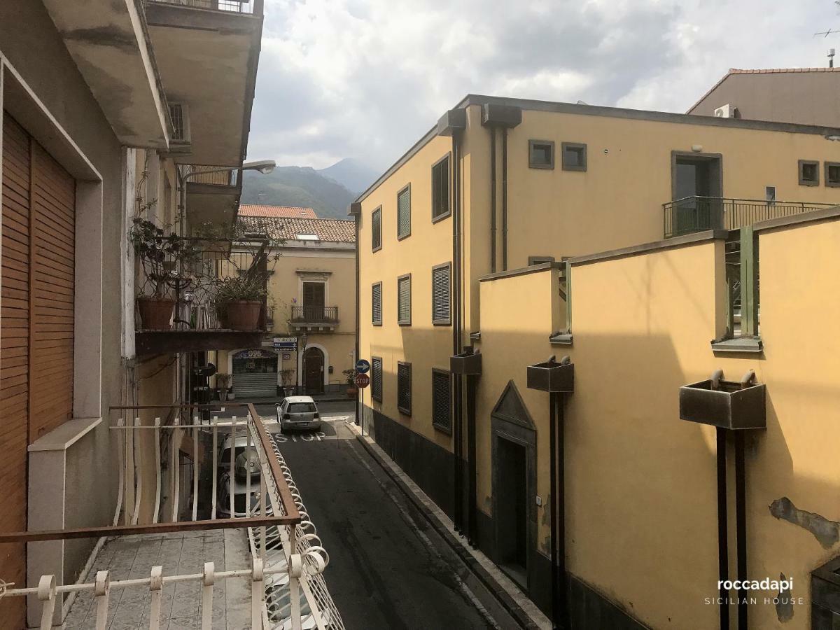 Villa Casa Rocca D'Api Zafferana Etnea Exterior foto